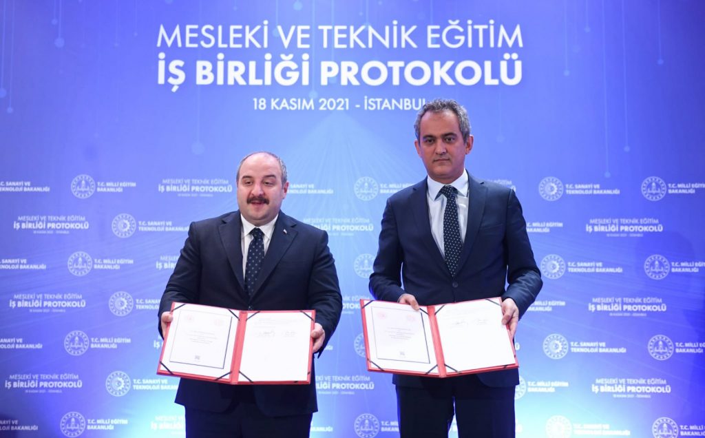 MEB ile Sanayi ve Teknoloji Bakanlığı arasında “Mesleki ve Teknik Eğitim İş Birliği Protokolü”nü imzalandı.