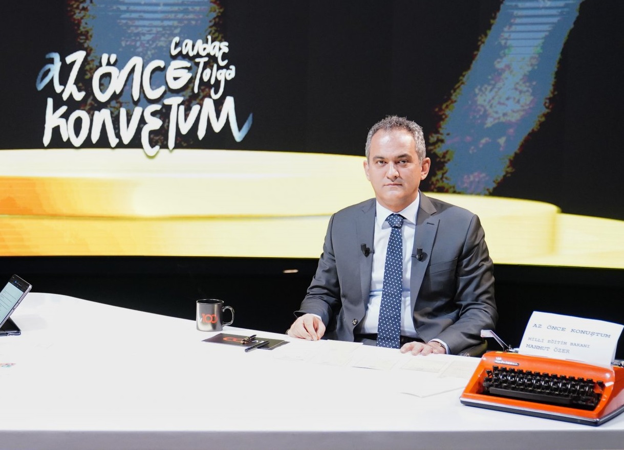 Bakan ÖZER, Bengü Türk Canlı Yayınında Eğitim Gündemini Değerlendirdi